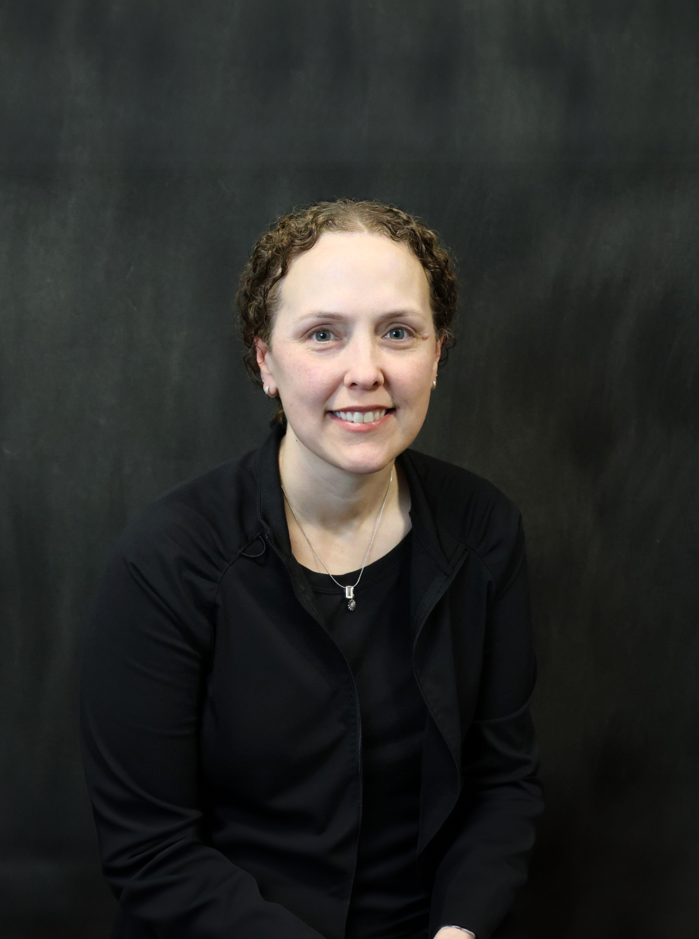 Holly Cook bio picture