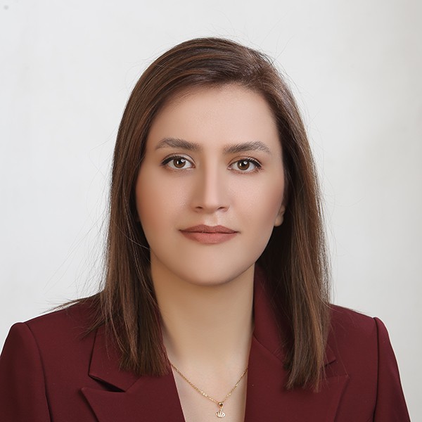 Mahdieh Alipour bio picture