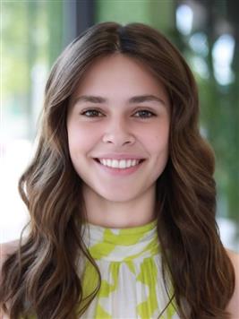 Gracie Martin bio picture