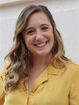 Heather Biggs bio picture