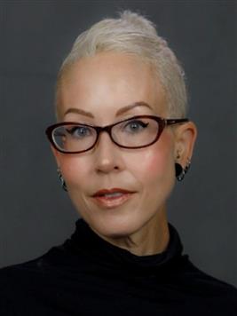 Kelly Cairns bio picture