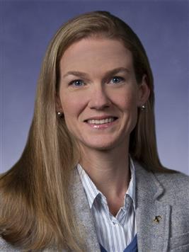 Kelly McGowan bio picture