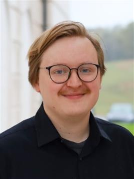 Leif Cruey bio picture