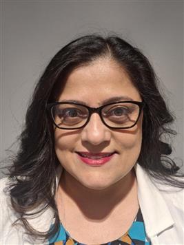 Simran Flagg bio picture