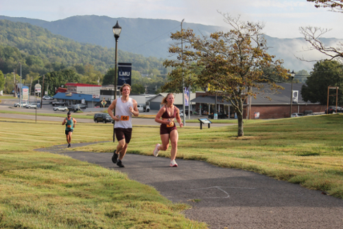 Runners on trail in Harrogate, Tennessee