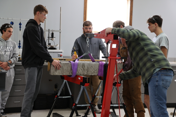 Holt Hensley in engineering lab