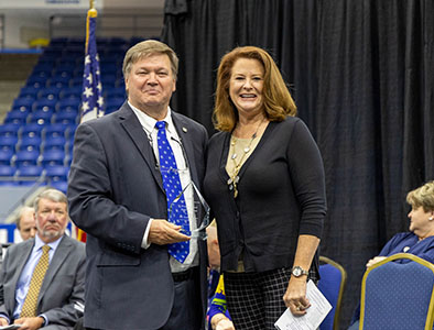 Dr. Hess Inducts Dr. Tammy Dean into LMU Professional Hall of Fame