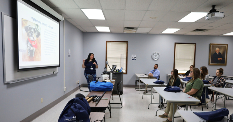 Holly Evans talks to a group of students from Lenoir City High School.