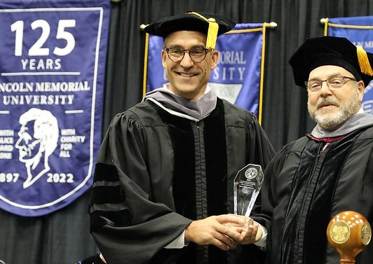 Thrive receives award at commencement