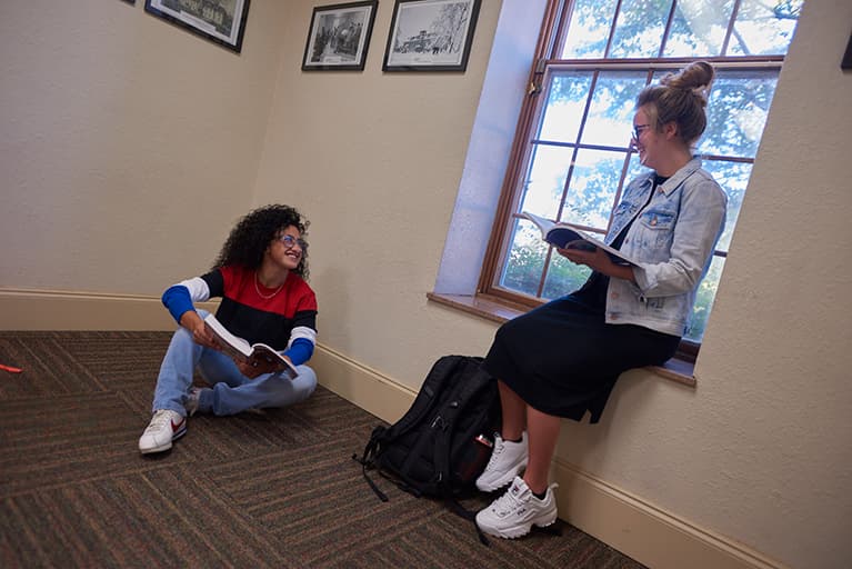 Two students talking 