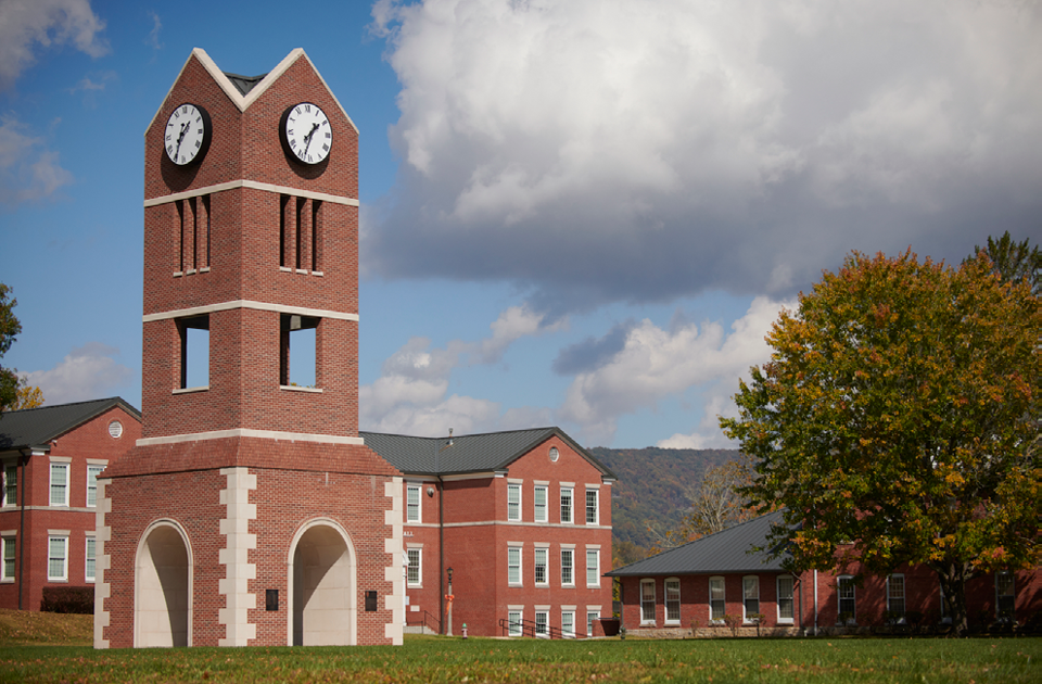 A picture of a clock tower on the LMU campus.